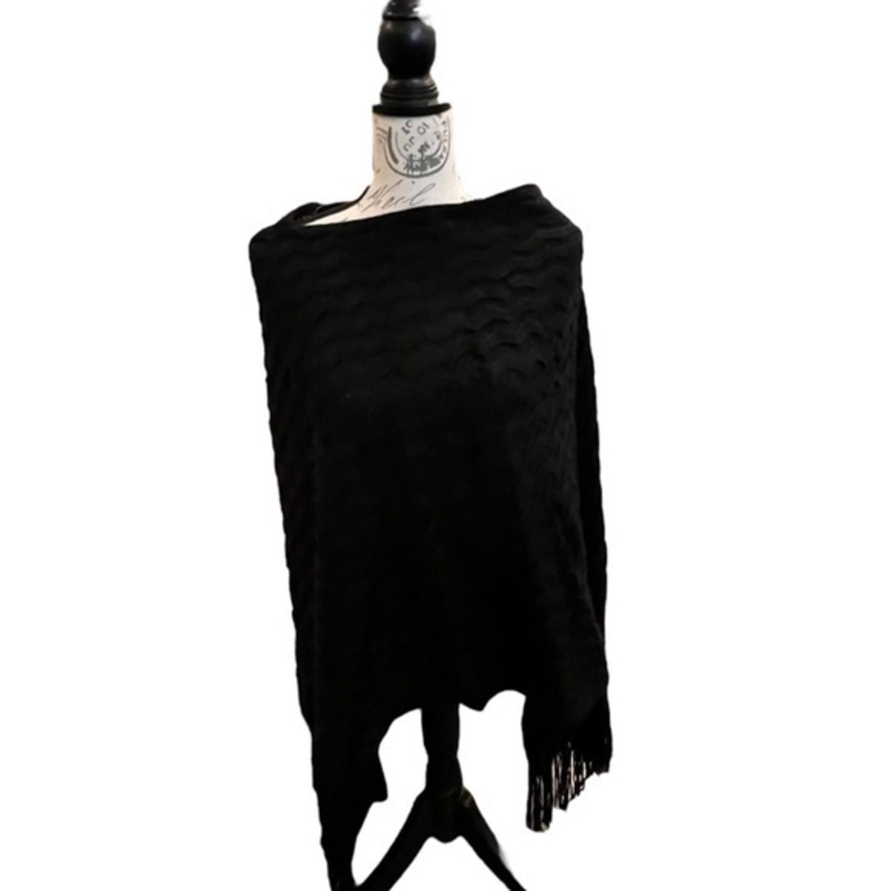 Anna & Rose Women's Black Fringe Poncho Sweater One Size Southwestern Boho NWT - Picture 10 of 10